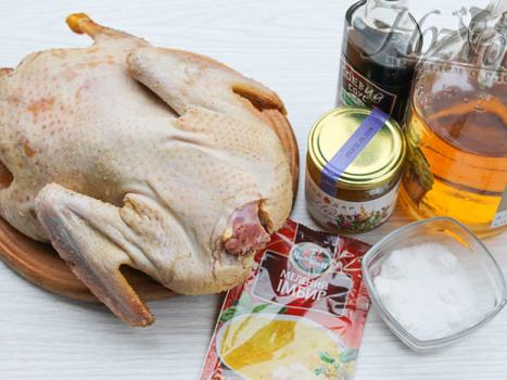 دستور العمل های اثبات شده برای اردک پکن در فر اردک پکن خوشمزه ترین دستور غذا است