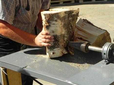 Cum să faci un despicator de lemne dintr-un motor de mașină de spălat